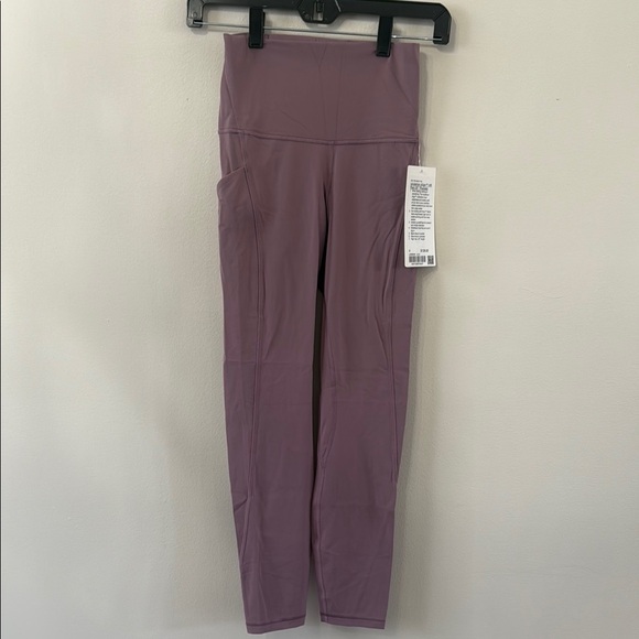 lululemon athletica Pants - Lululemon Align Leggings 25” with Pockets Lavender Luxe NWT